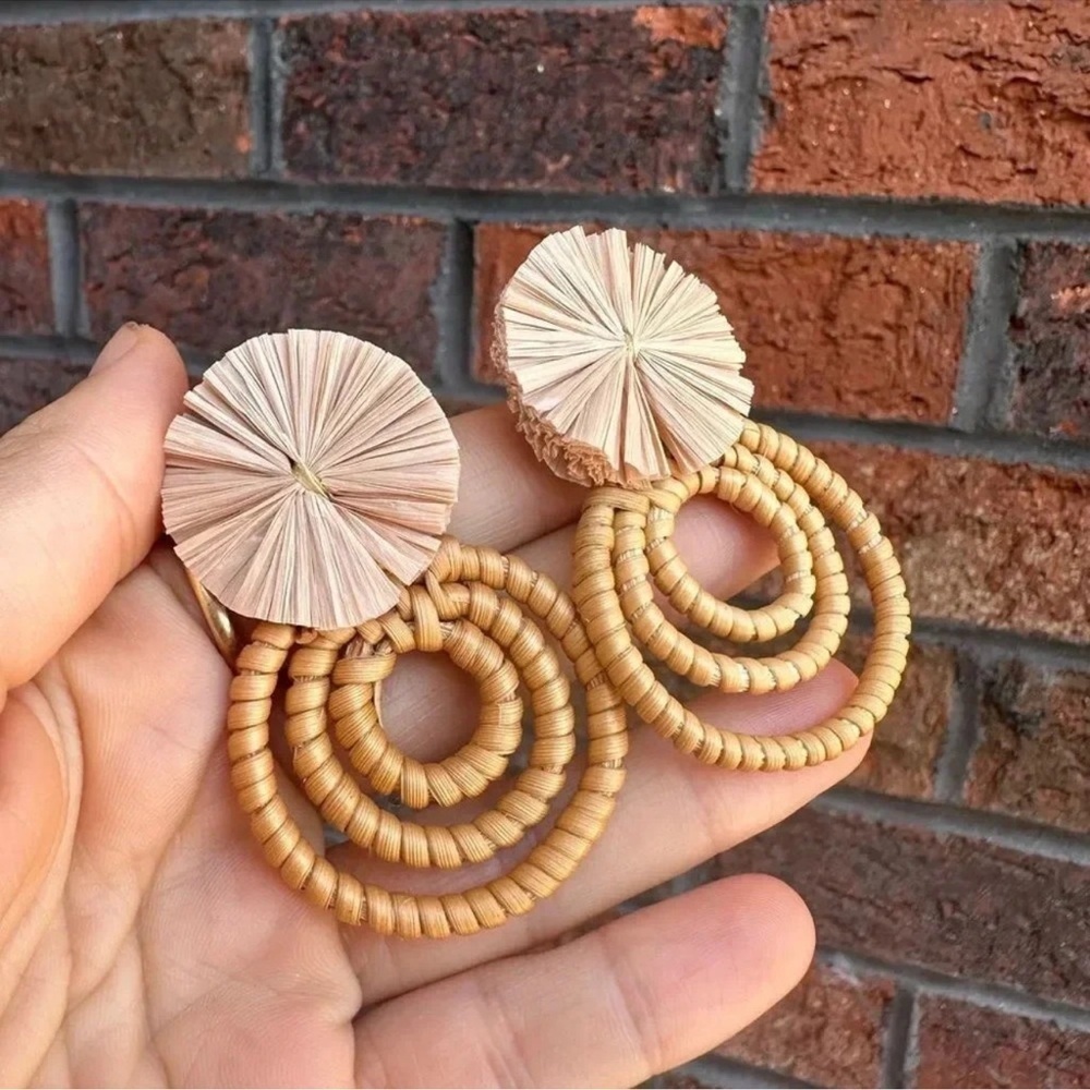 Bohemian Raffia Rattan Drop Earrings - Picture 2 of 4